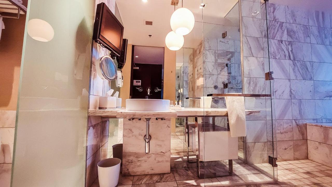 Luxury 53Rd Flr Condo With Amazing Sunset View & Balcony No Refee At Palms Place Лас-Вегас Экстерьер фото